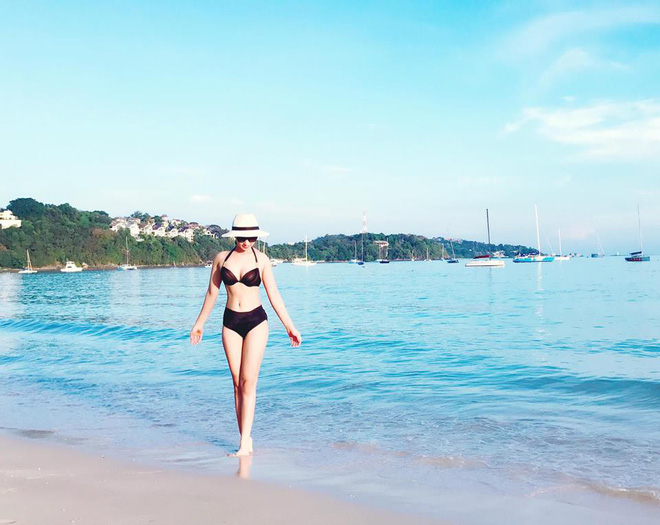 Loạt ảnh bikini nóng bỏng của Lã Thanh Huyền ngày đầu năm mới Loạt ảnh bikini nóng bỏng của Lã Thanh Huyền ngày đầu năm mới